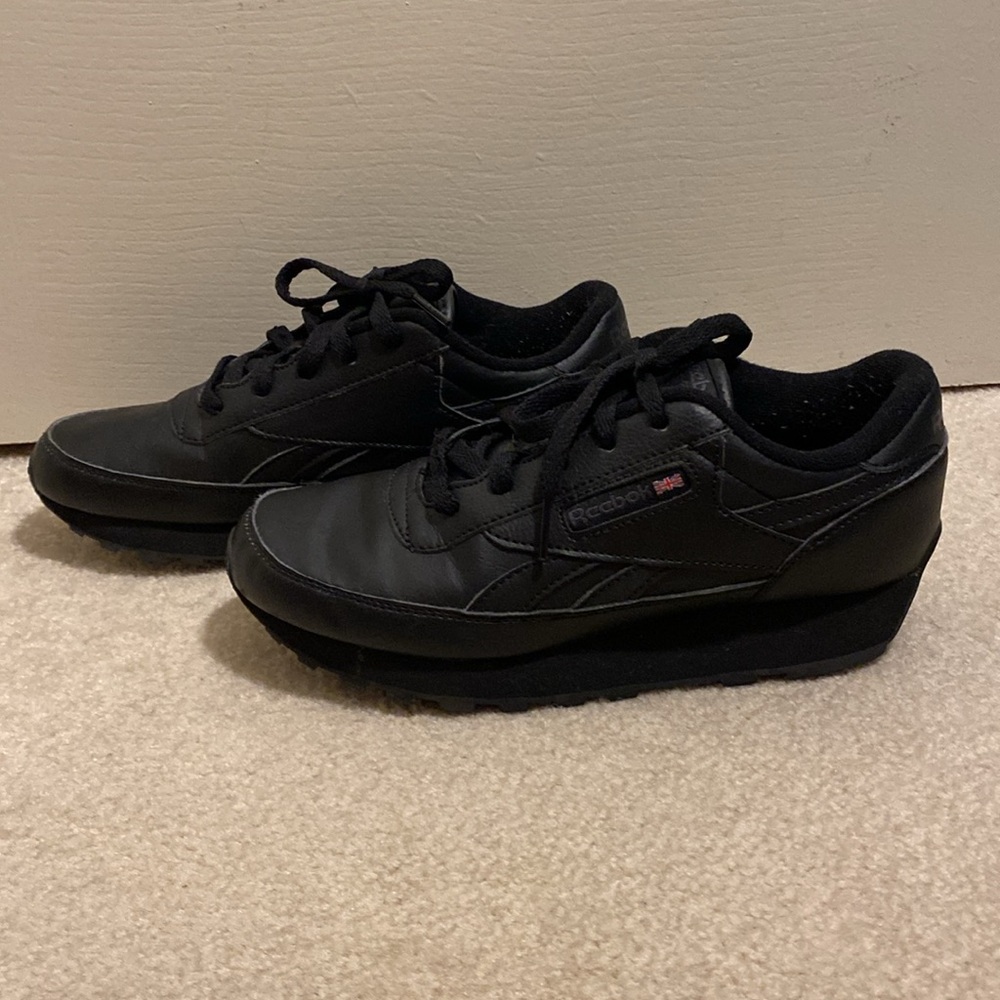 Reebok Classic Renaissance Black Leather Sneakers Size 7.5 - Picture 4 of 15